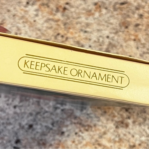 NEW Vintage 1983 Hallmark Ornament Hand Embroidered Stocking Rainbow Teddy - Picture 8 of 8